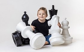 Záhradné plastové šachové figúrky veľké 64 cm
