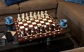 Originální šachovnice na stole